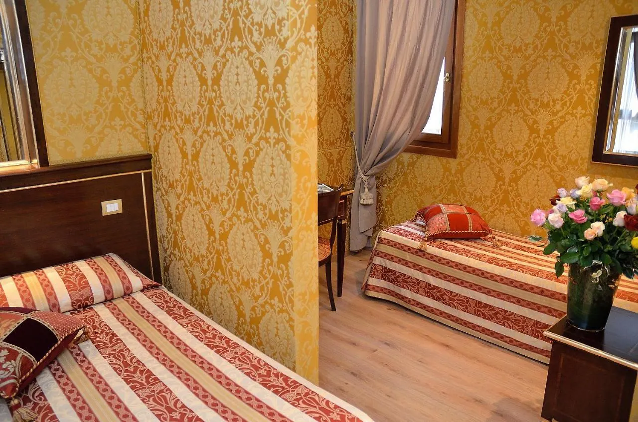 Residenza Goldoni Bed & Breakfast Venice 3*,  Italy